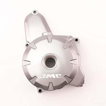 Крышка двигателя (генератора) левая YX125 W120 полуавтомат верхний электростартер